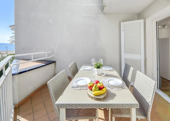 Lägenhet Platja De Roses-10 By Interhome