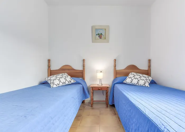 Lägenhet Platja De Roses-10 By Interhome