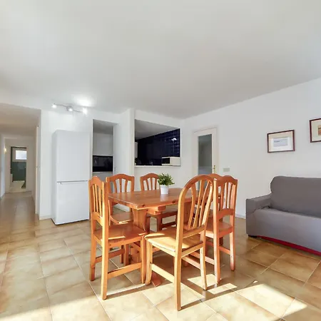 Apartment Platja De Roses-10 By Interhome